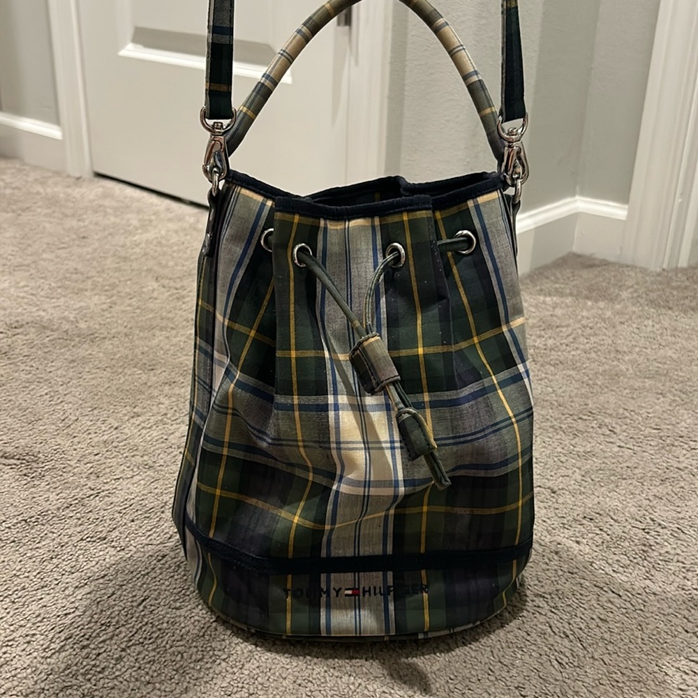 Tommy Hilfiger bag